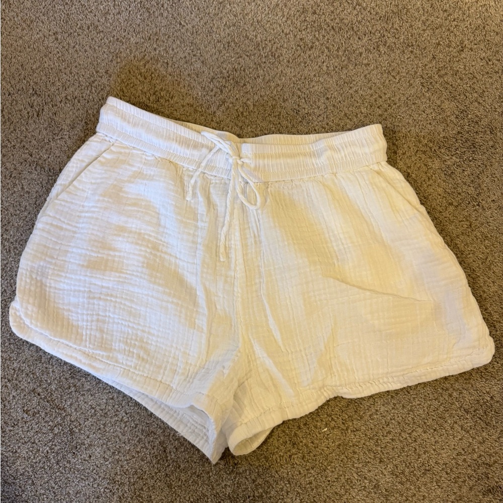 H&M White Linen High Waist Shorts